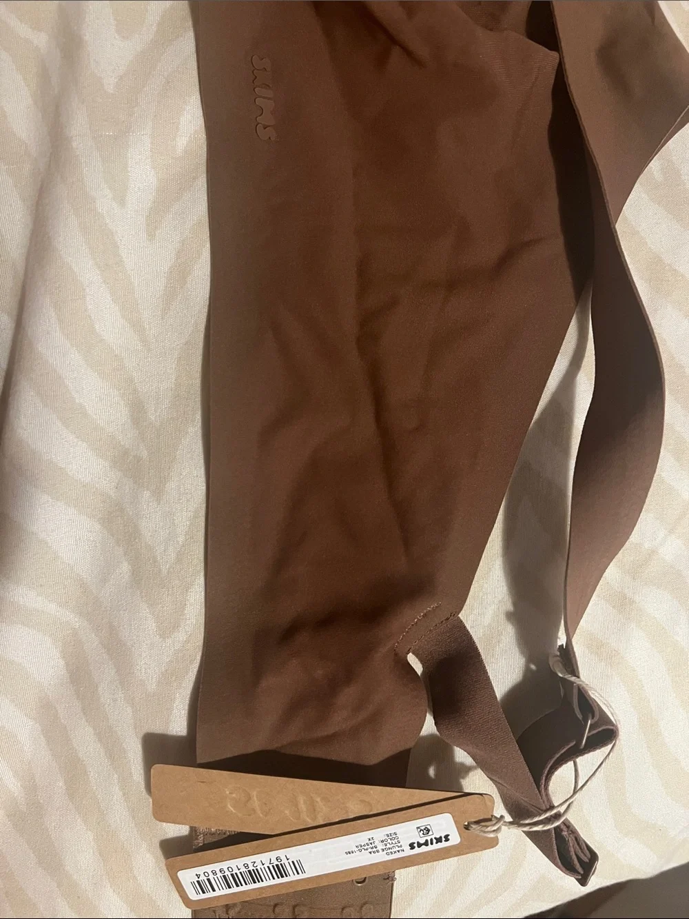 SKIMS Seamless Scoop Bralette - Chocolate Brown - Picture 3 of 4